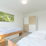 Zlatovska Apartament *