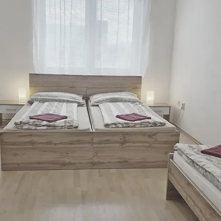 Zlatovska Appartement *