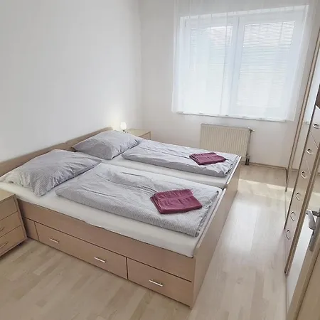 Zlatovska Appartement *