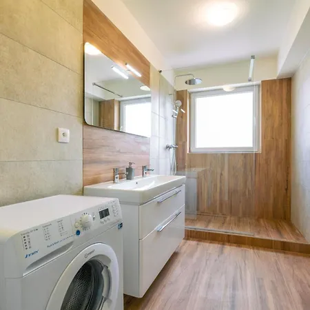 Zlatovska Apartamento Trenčín