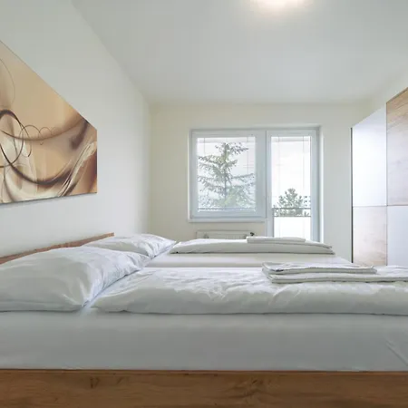 Apartamento Zlatovska *